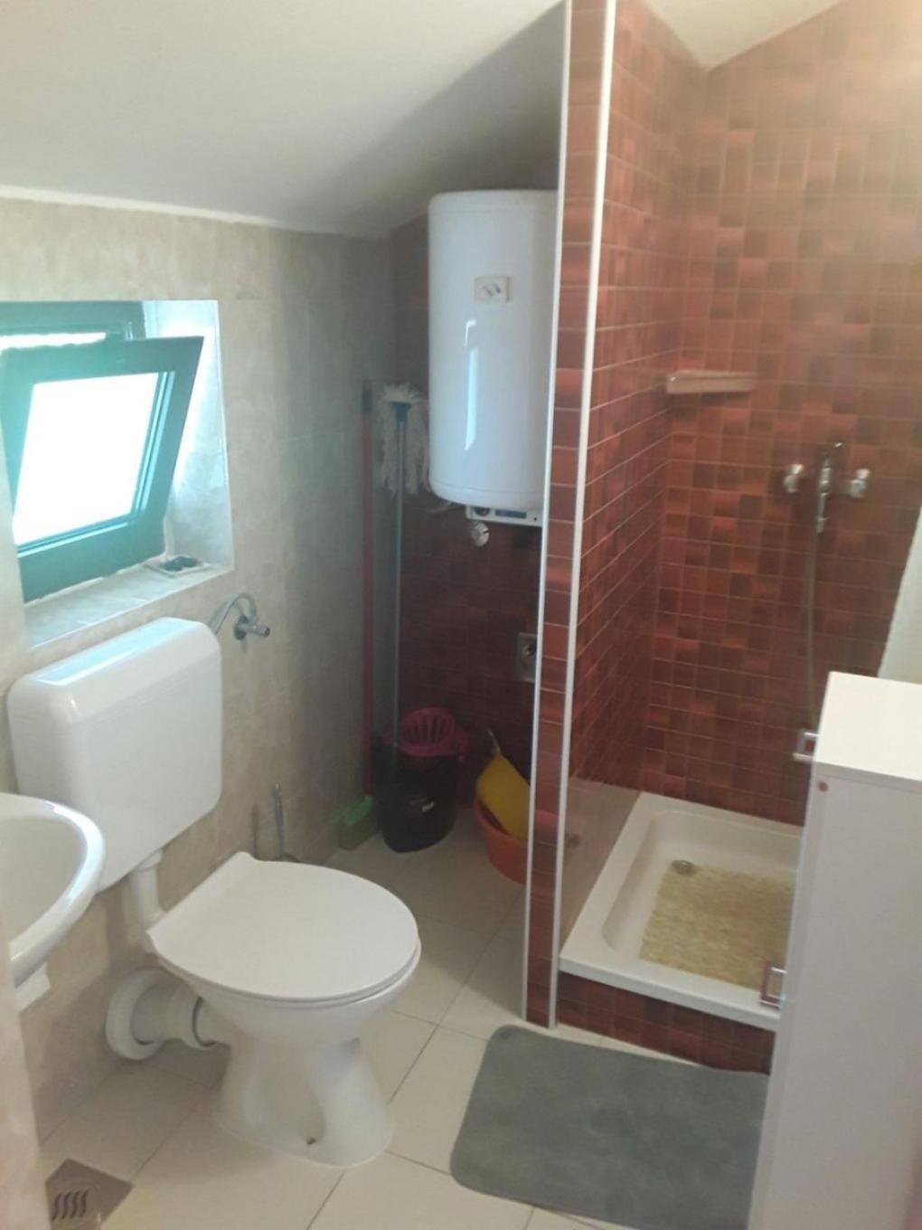 Apartments Frane-20M From Beach Barbat na Rabu المظهر الخارجي الصورة