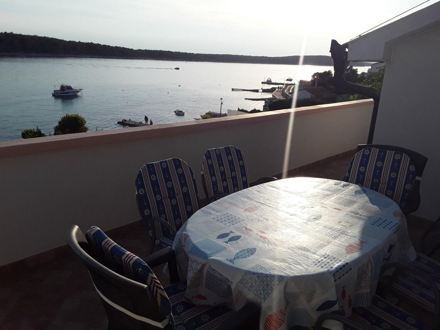 Apartments Frane-20M From Beach Barbat na Rabu المظهر الخارجي الصورة